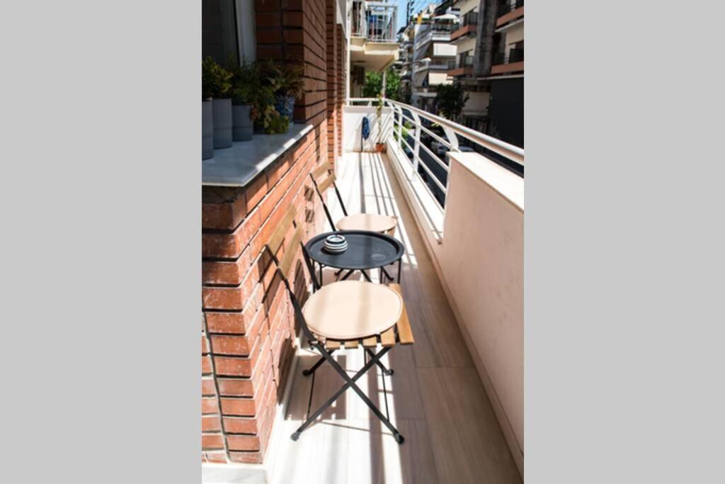 Your Cozy Downtown Home - Apartment Larissa Exterior foto