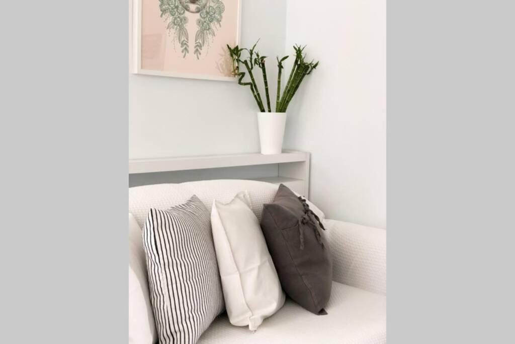 Your Cozy Downtown Home - Apartment Larissa Exterior foto
